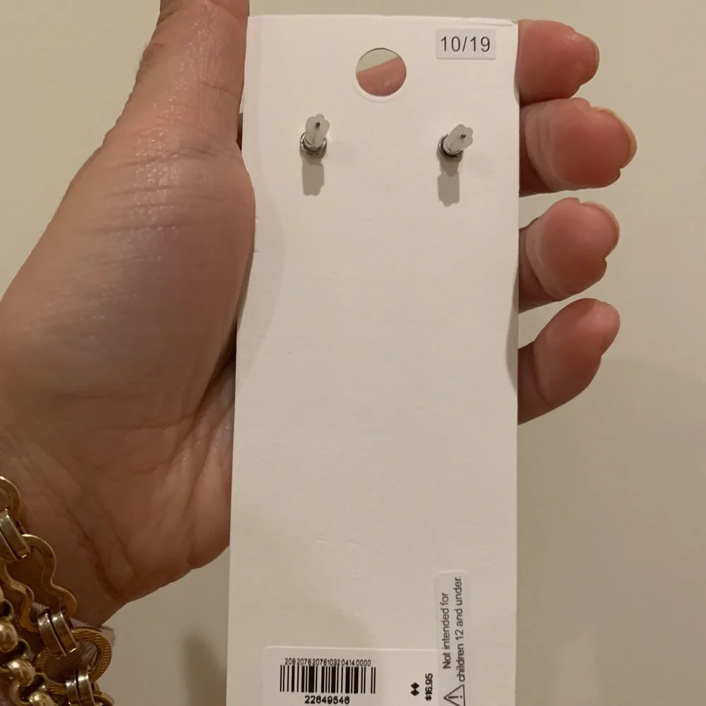 New Express Grey Silver Circle Round Drop Earring - Picture 2 of 2